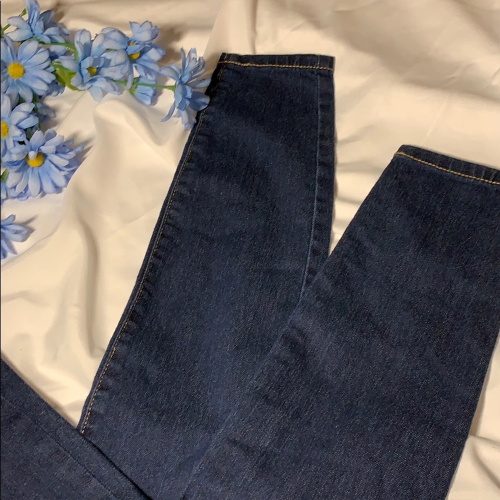 Jeans - Picture 3 of 4